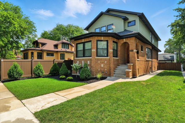 9709 S Leavitt Street, Chicago, IL 60643