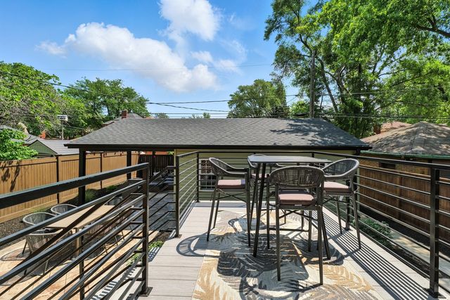 9709 S Leavitt Street, Chicago, IL 60643