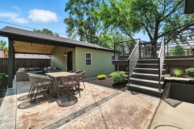 9709 S Leavitt Street, Chicago, IL 60643