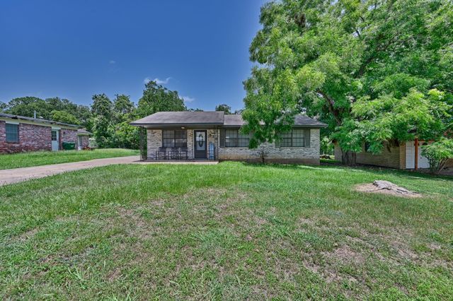 316 Johnson Street, Brenham, TX 77833