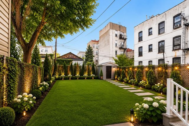 3424 34th Street, Astoria, NY 11106