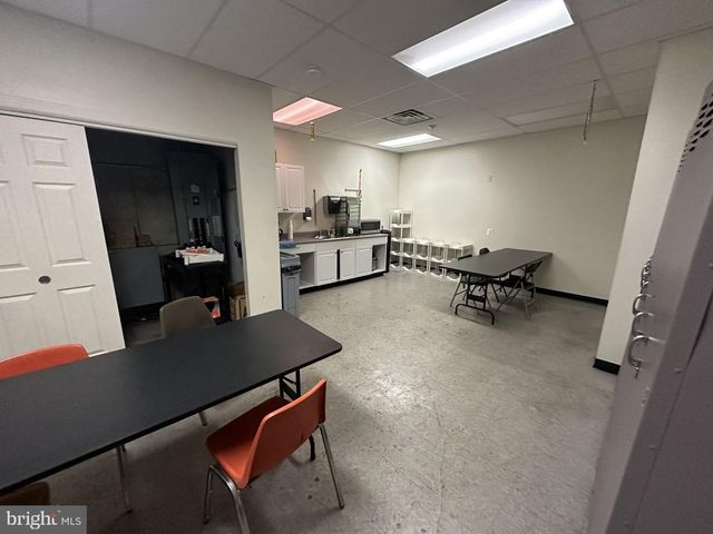 1226 S 2ND ST, Camden, NJ 08104