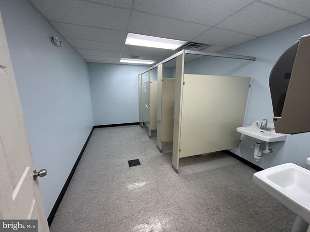 1226 S 2ND ST, Camden, NJ 08104