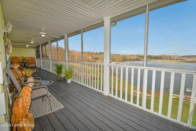 113 Lookout Dr, Brandenburg, KY 40108