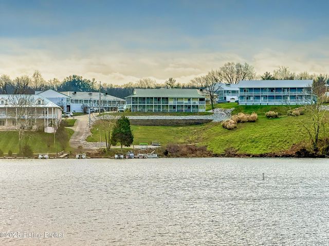 113 Lookout Dr, Brandenburg, KY 40108