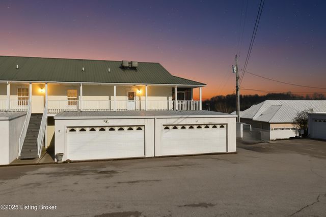 113 Lookout Dr, Brandenburg, KY 40108