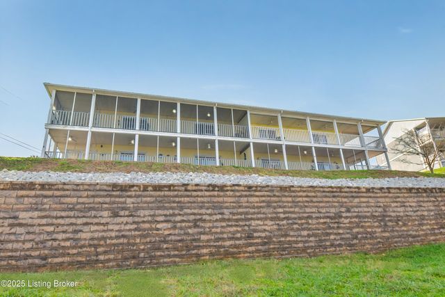 113 Lookout Dr, Brandenburg, KY 40108