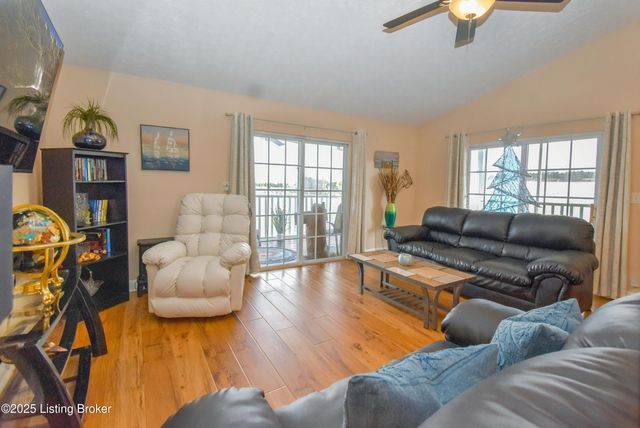 113 Lookout Dr, Brandenburg, KY 40108