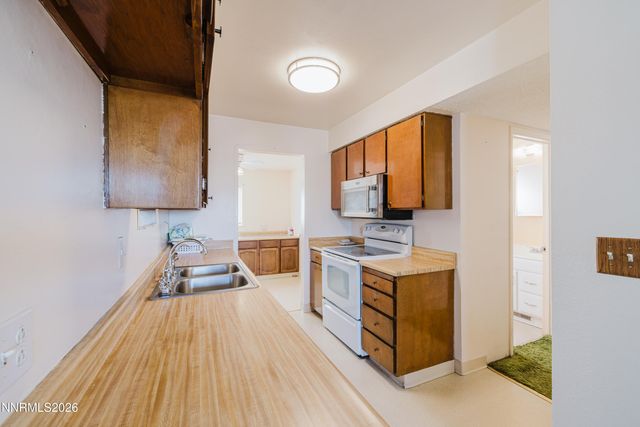 184 Indian Springs Court, Battle Mountain, NV 89820