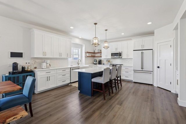 6256 John F Kennedy Drive, Deforest, WI 53532