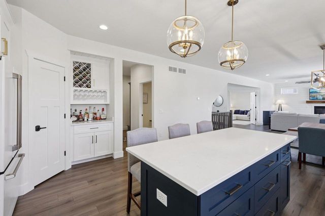 6256 John F Kennedy Drive, Deforest, WI 53532