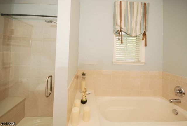 4 Quarry Dr B3, Woodland Park, NJ 07424
