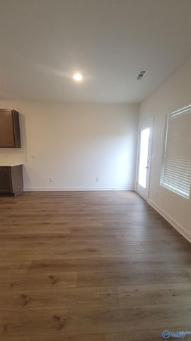 7582 Discovery Point Drive, Huntsville, AL 35806