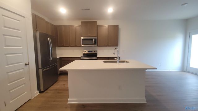 7582 Discovery Point Drive, Huntsville, AL 35806