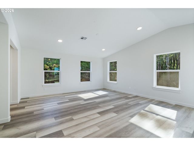 201 HIGHLAND Dr, Oceanside, OR 97134