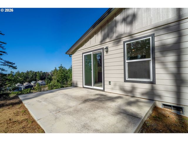 201 HIGHLAND Dr, Oceanside, OR 97134
