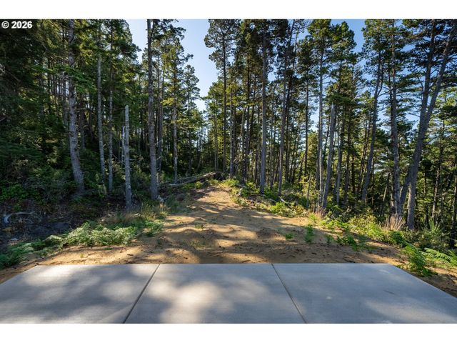 201 HIGHLAND Dr, Oceanside, OR 97134