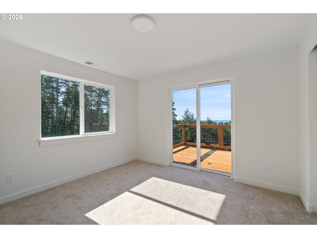 201 HIGHLAND Dr, Oceanside, OR 97134