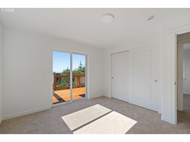 201 HIGHLAND Dr, Oceanside, OR 97134