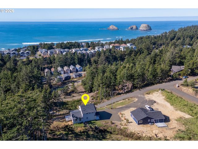 201 HIGHLAND Dr, Oceanside, OR 97134