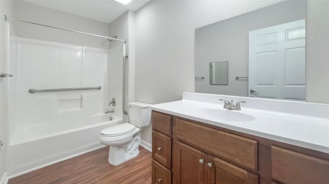 7406 Blue Jay Drive, Texas City, TX 77591