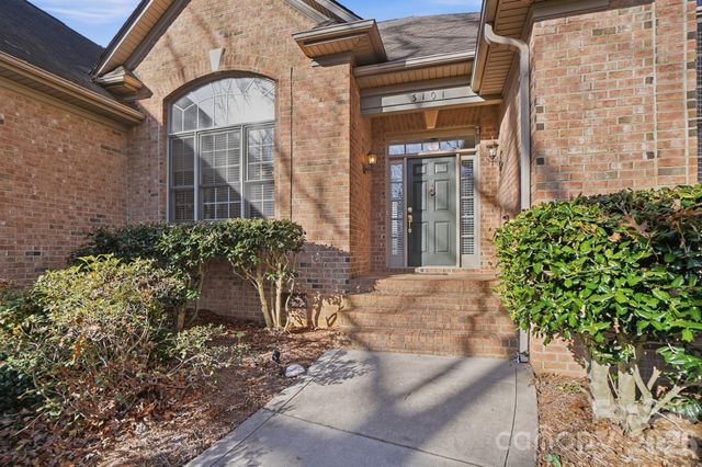 3101 Three Wood Drive, Denver, NC 28037