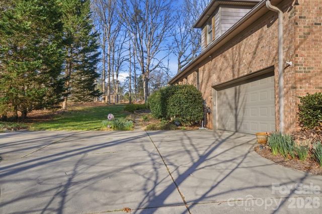 3101 Three Wood Drive, Denver, NC 28037