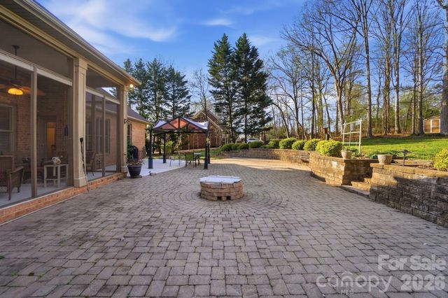 3101 Three Wood Drive, Denver, NC 28037