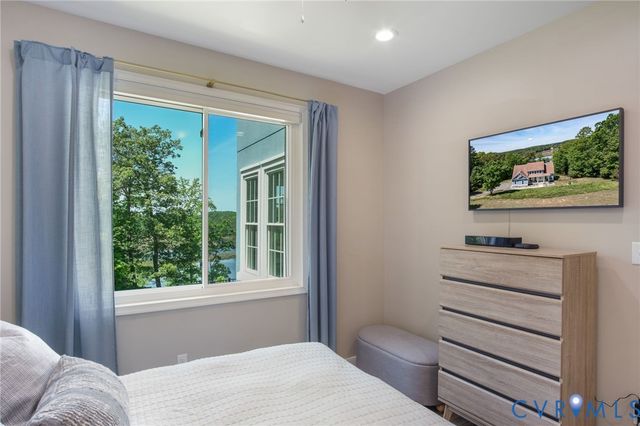 254 Echo Point Ln, Lancaster, VA 22503