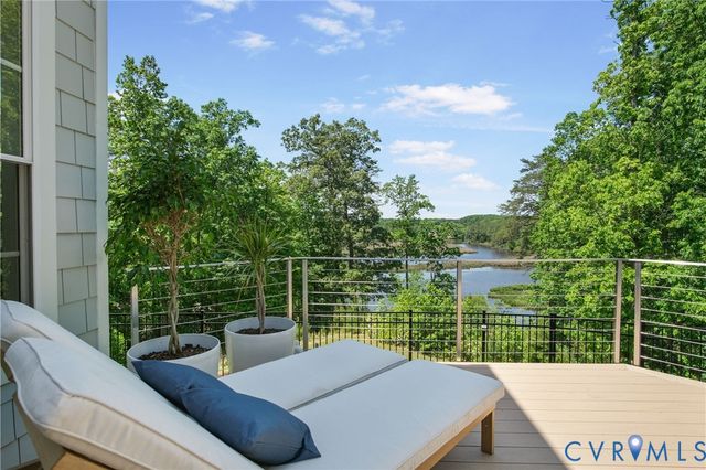 254 Echo Point Ln, Lancaster, VA 22503