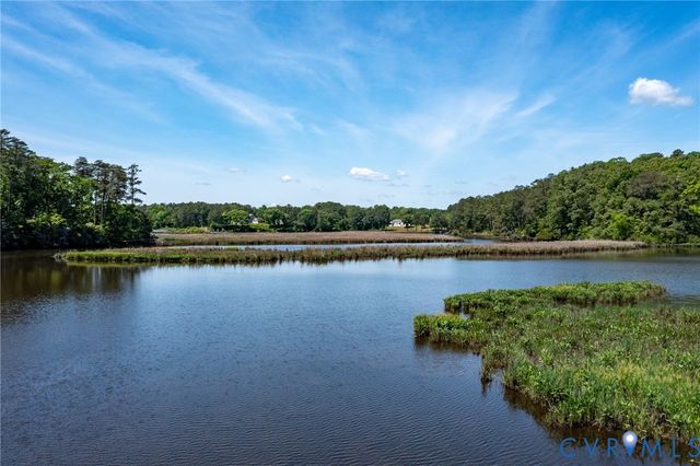 254 Echo Point Ln, Lancaster, VA 22503