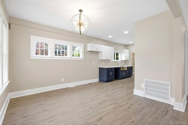 3935 Chatsworth Street, Detroit, MI 48224