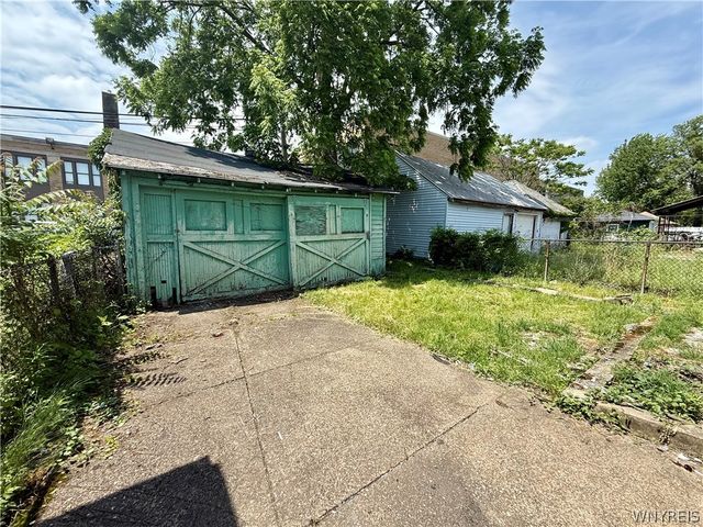 24 Amsterdam Avenue, Buffalo, NY 14215
