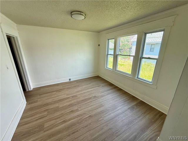 24 Amsterdam Avenue, Buffalo, NY 14215