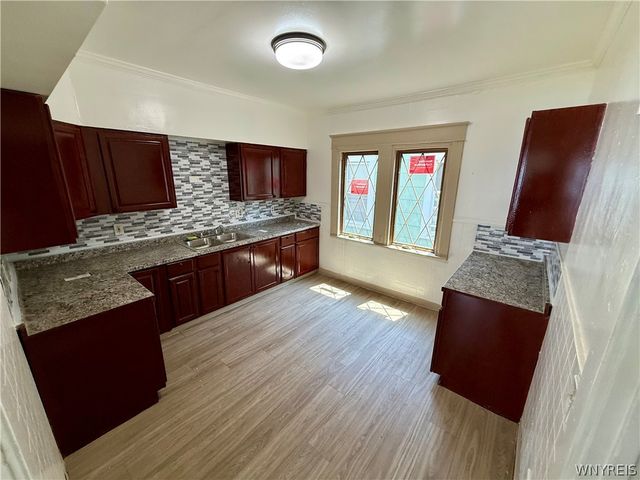 24 Amsterdam Avenue, Buffalo, NY 14215