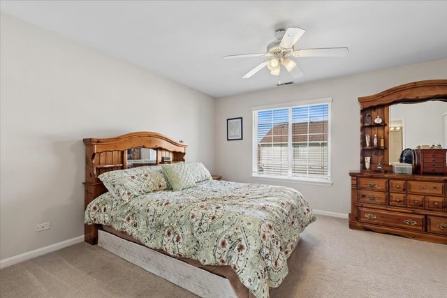 1333 NEW HAVEN Drive 1333, Cary, IL 60013