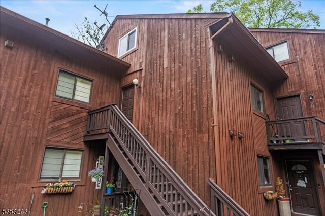 3 Telemark Dr 10, Vernon Twp., NJ 07462