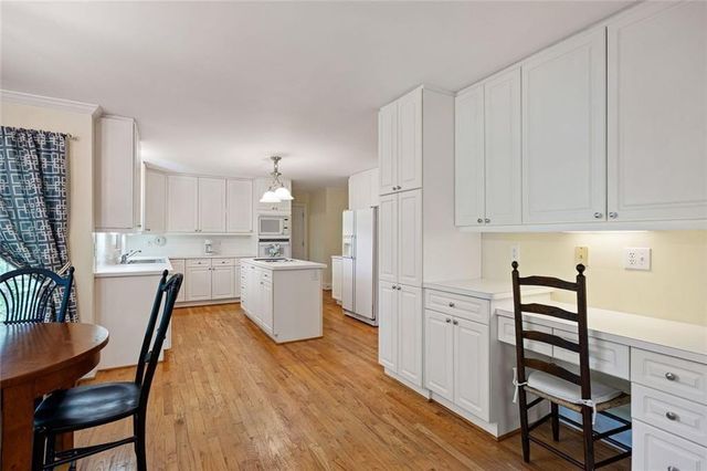 5616 Forkwood Drive NW, Acworth, GA 30101