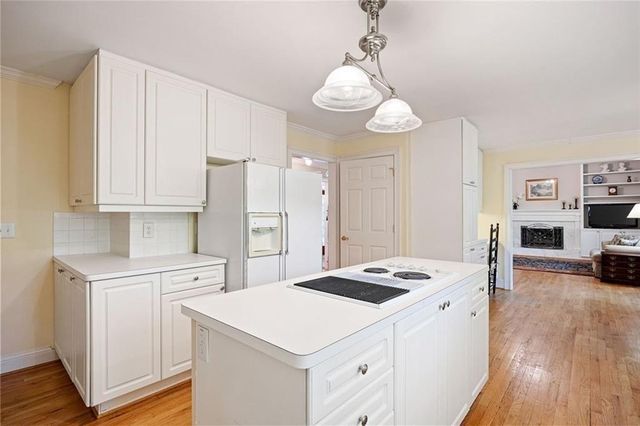 5616 Forkwood Drive NW, Acworth, GA 30101