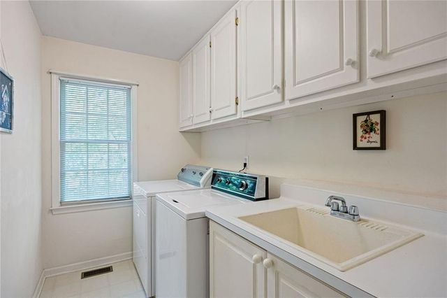 5616 Forkwood Drive NW, Acworth, GA 30101