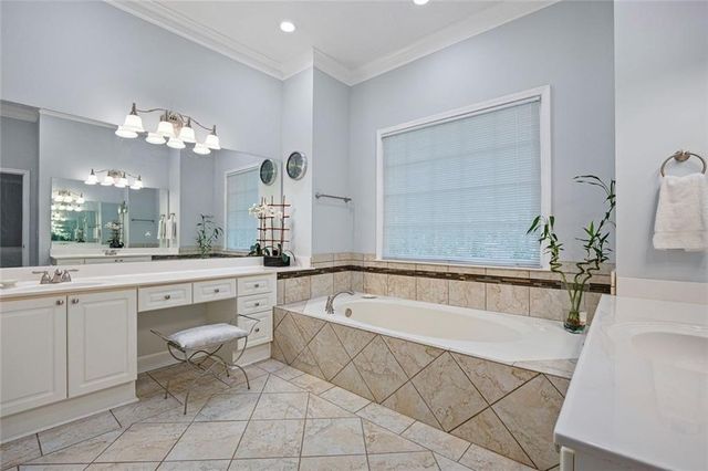 5616 Forkwood Drive NW, Acworth, GA 30101