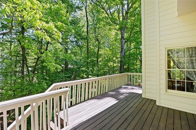 5616 Forkwood Drive NW, Acworth, GA 30101