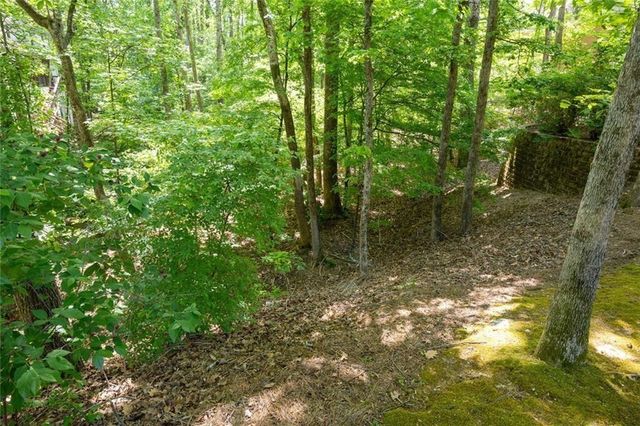 5616 Forkwood Drive NW, Acworth, GA 30101