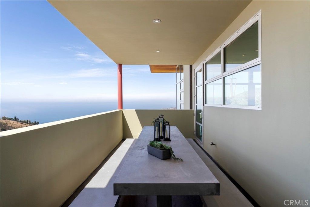 Image 26 of property listing at 21826 Castlewood Drive, Malibu, CA 90265