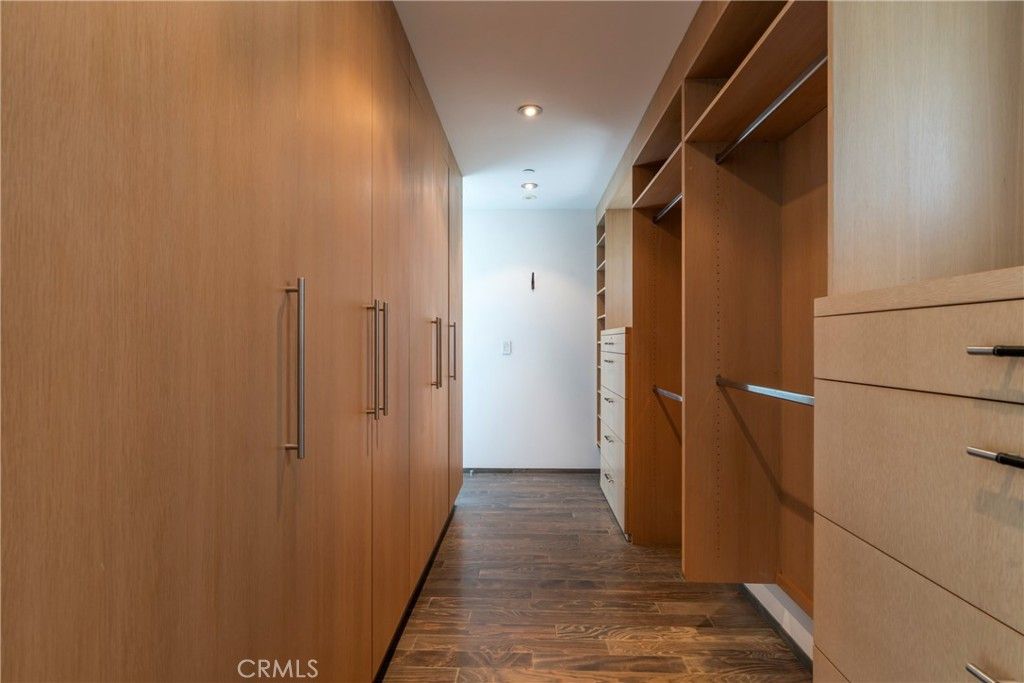 Image 36 of property listing at 21826 Castlewood Drive, Malibu, CA 90265