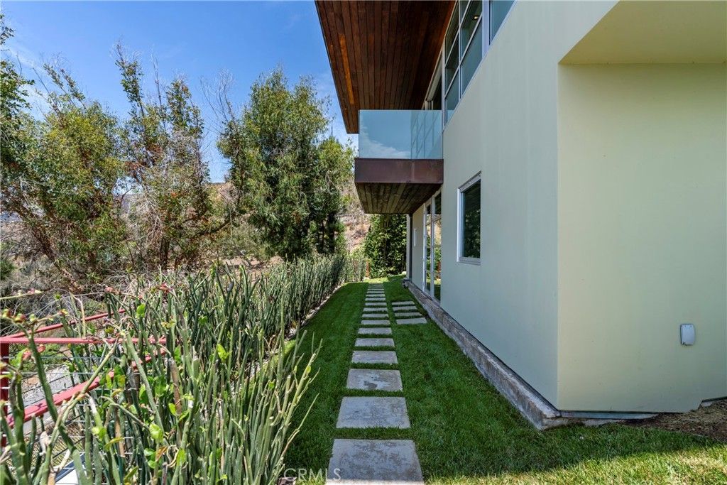 Image 53 of property listing at 21826 Castlewood Drive, Malibu, CA 90265