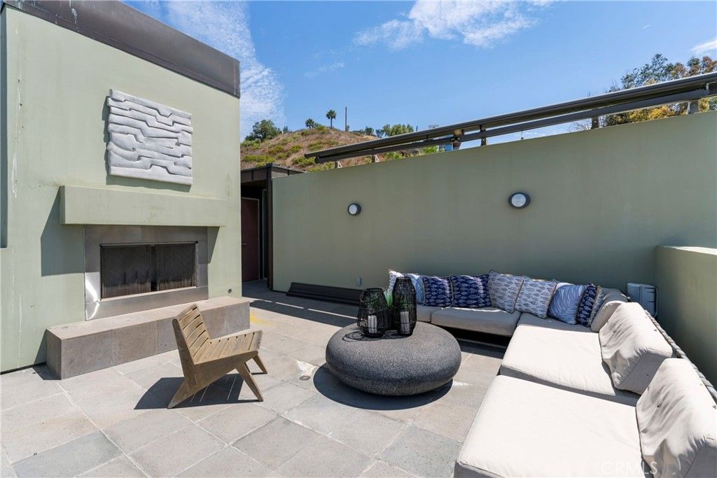 Image 59 of property listing at 21826 Castlewood Drive, Malibu, CA 90265
