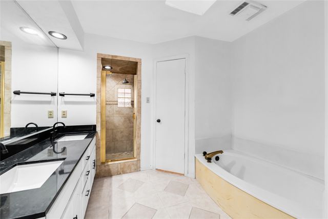 2408 Castle Street, Irving, TX 75038