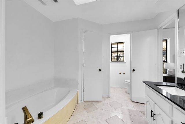 2408 Castle Street, Irving, TX 75038