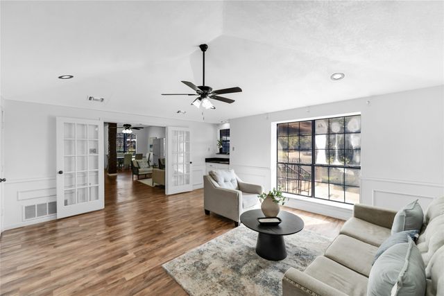 2408 Castle Street, Irving, TX 75038